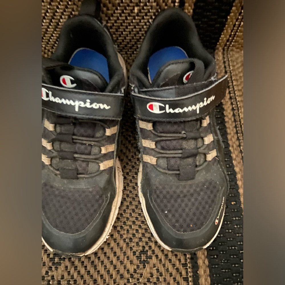 boys champion shoes